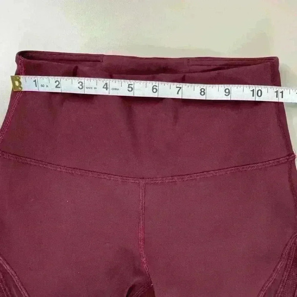 Lululemon Wunder Under High-Rise Crop 21" *Mesh Garnet Sz 4 Excellent Condition - Picture 10 of 12